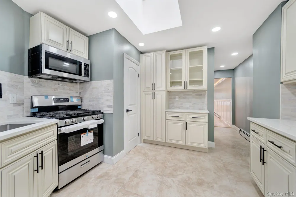 1852 E 34th Street Brooklyn, NY 11234