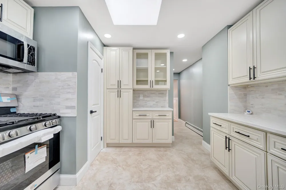 1852 E 34th Street Brooklyn, NY 11234