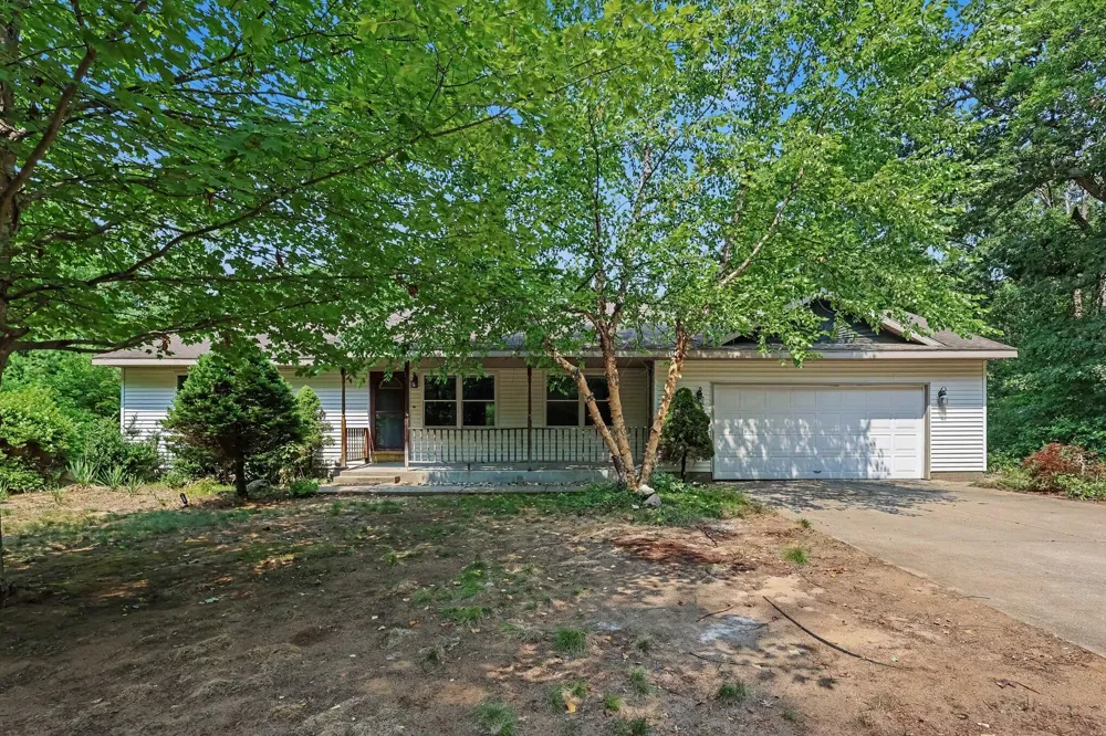 3748 S Sweet Lake Drive Twin Lake, MI 49457