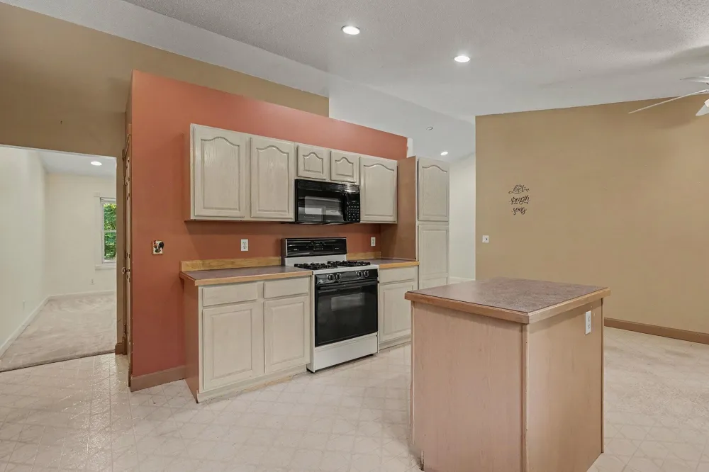 3748 S Sweet Lake Drive Twin Lake, MI 49457