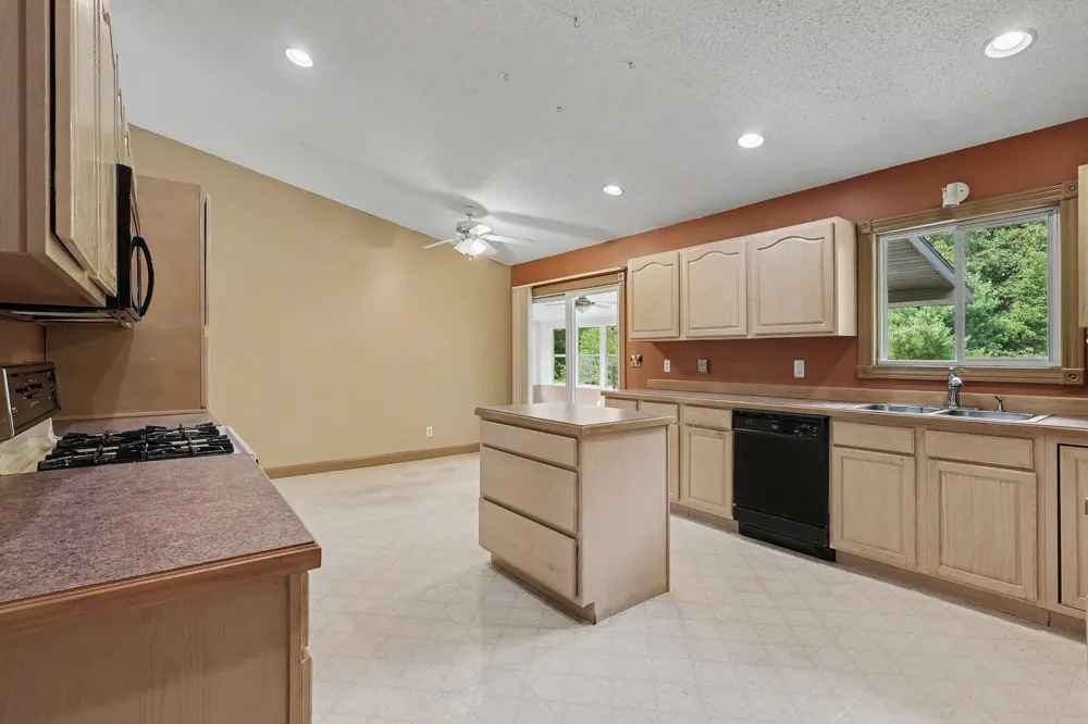 3748 S Sweet Lake Drive Twin Lake, MI 49457