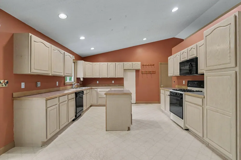 3748 S Sweet Lake Drive Twin Lake, MI 49457