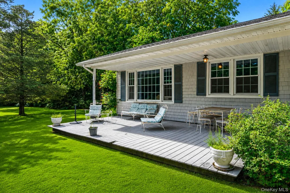 42 E Bartlett Road Middle Island, NY 11953