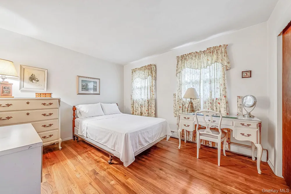 42 E Bartlett Road Middle Island, NY 11953