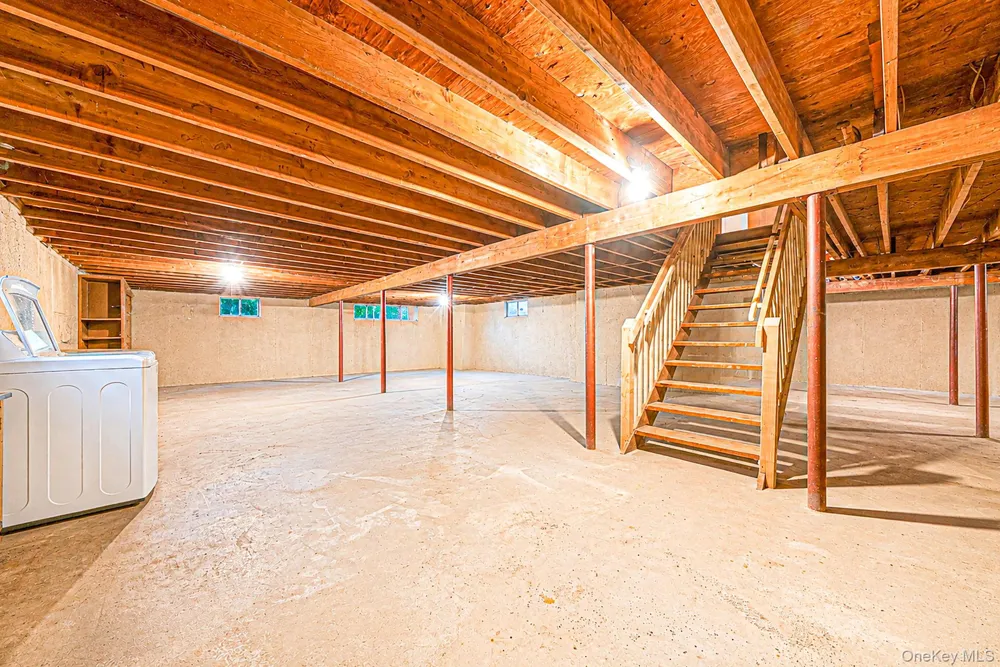 42 E Bartlett Road Middle Island, NY 11953