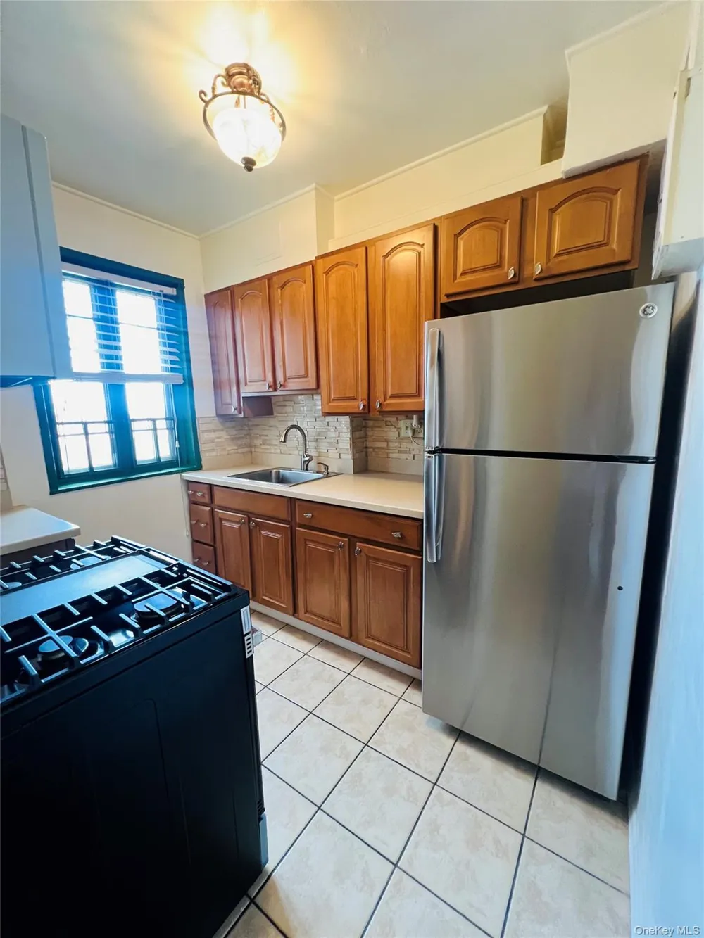 1595 Unionport Road #11A Bronx, NY 10462