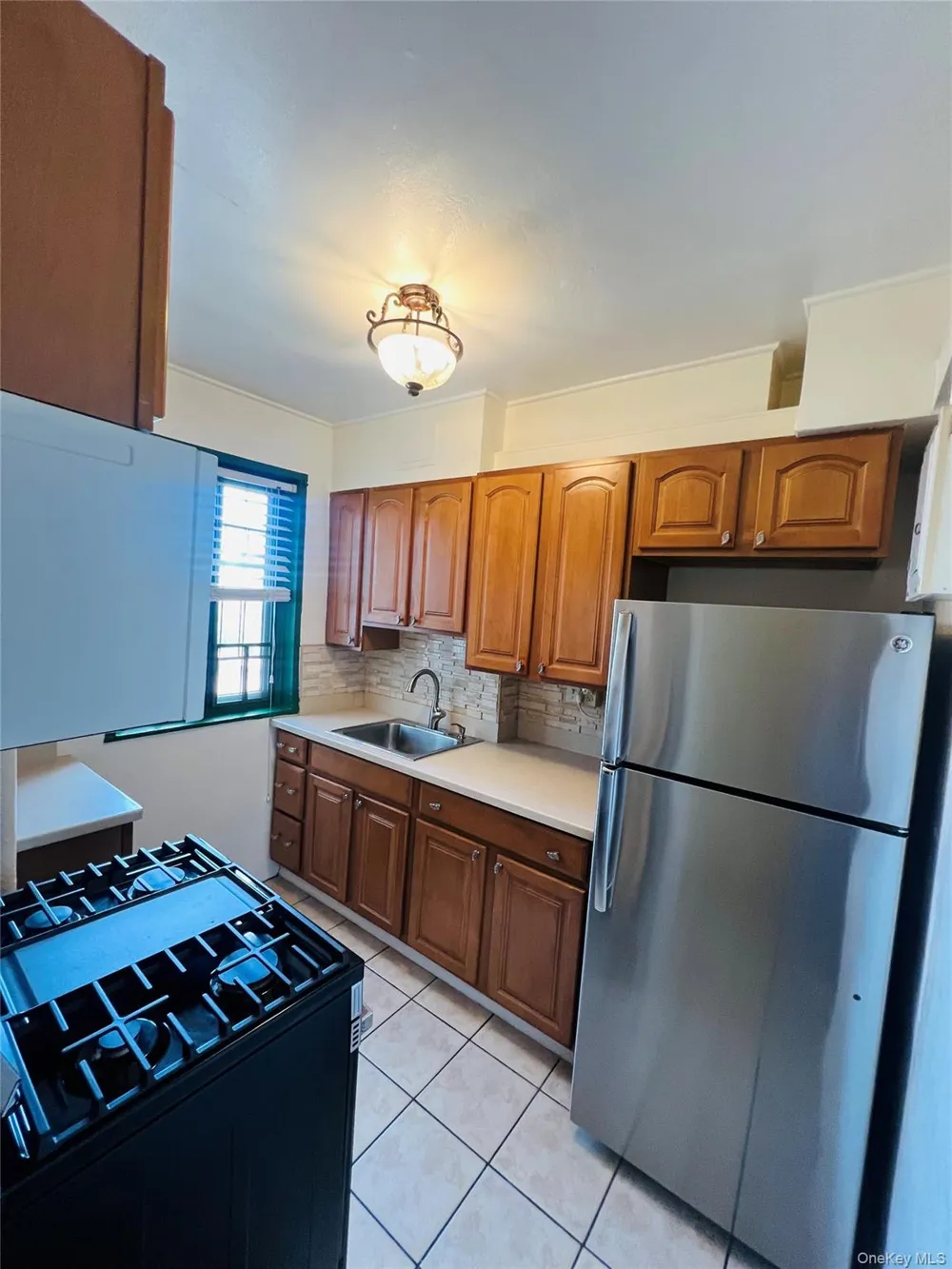 1595 Unionport Road #11A Bronx, NY 10462