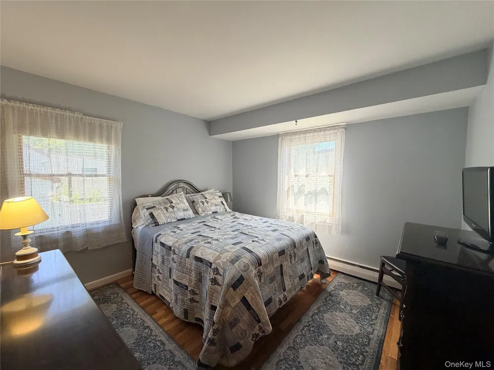 381 Monroe Avenue Lindenhurst, NY 11757
