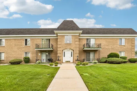 1238 Camellia Drive #10