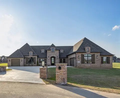 10854 84th EastCourt