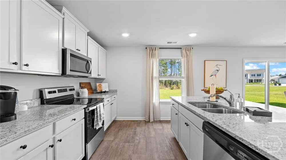 123 Siskin Road Bloomingdale, GA 31302