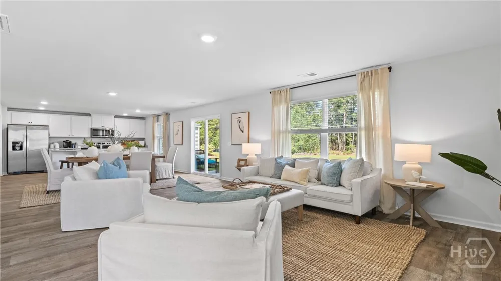 123 Siskin Road Bloomingdale, GA 31302
