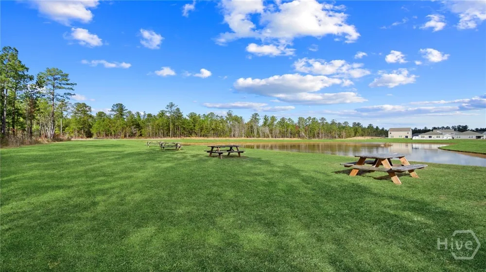 123 Siskin Road Bloomingdale, GA 31302