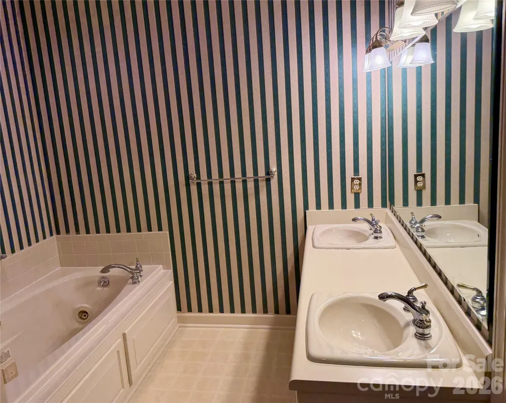 128 Temple Lane Blacksburg, SC 29702