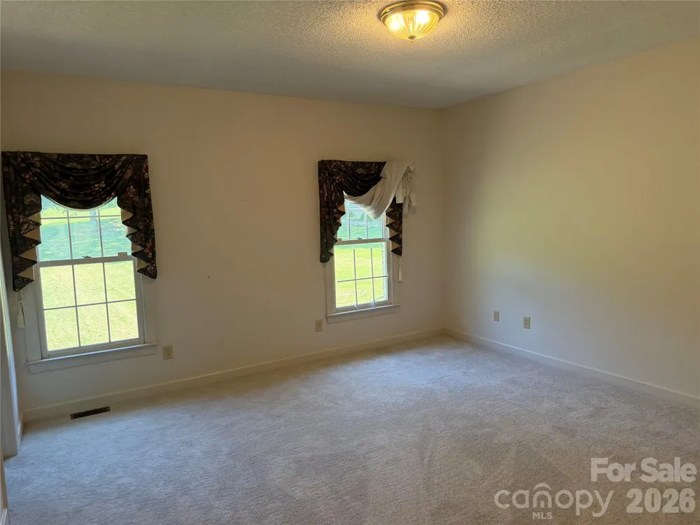 128 Temple Lane Blacksburg, SC 29702