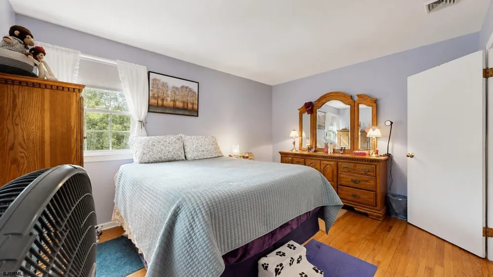 1916 West Avenue Linwood, NJ 08221