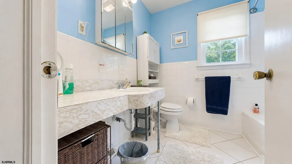 1916 West Avenue Linwood, NJ 08221
