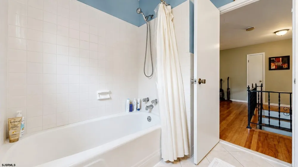 1916 West Avenue Linwood, NJ 08221