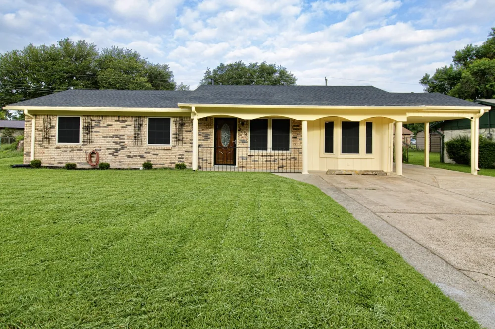 2114 Handley Street Texarkana, TX 75501
