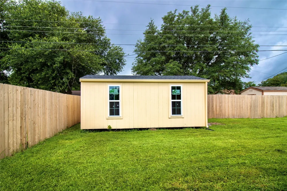 2114 Handley Street Texarkana, TX 75501