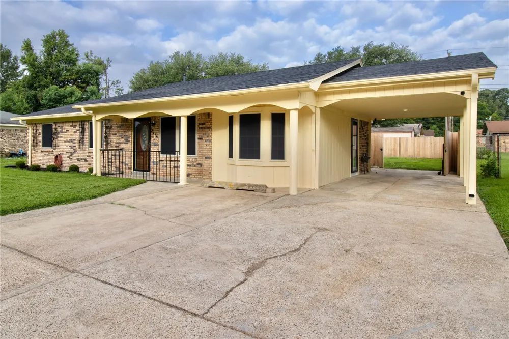2114 Handley Street Texarkana, TX 75501