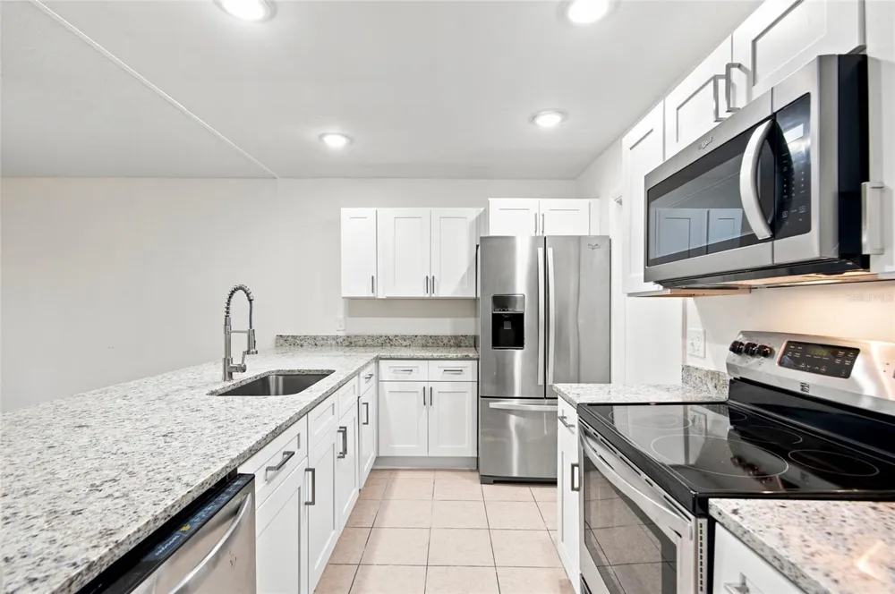 5967 FISH COURT Orlando, FL 32807