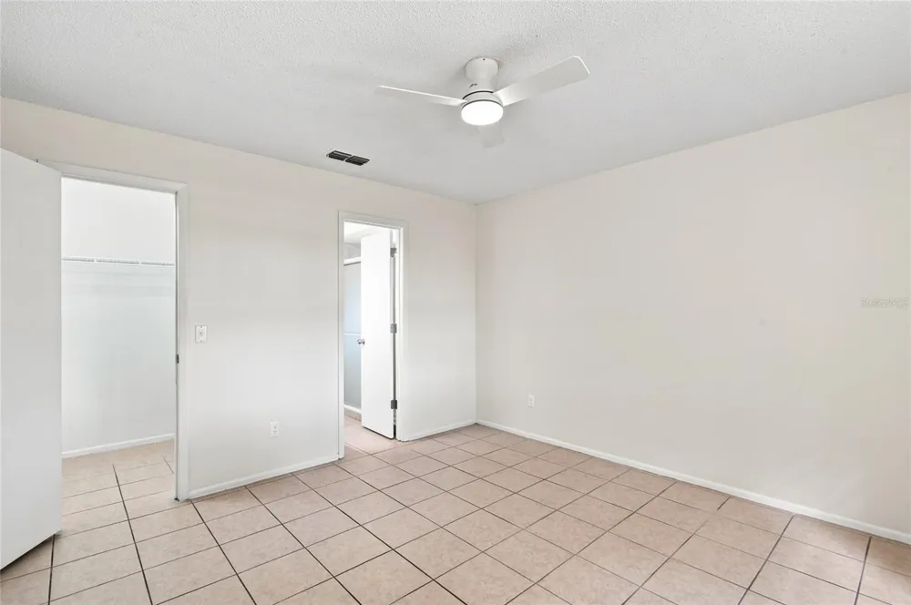 5967 FISH COURT Orlando, FL 32807
