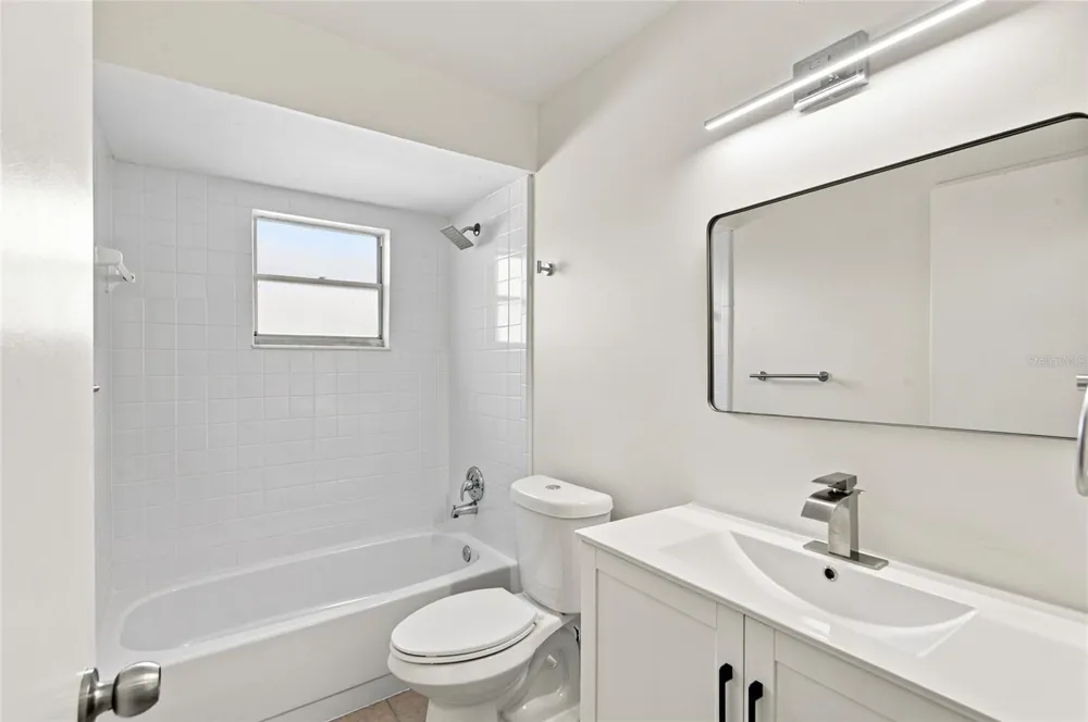 5967 FISH COURT Orlando, FL 32807