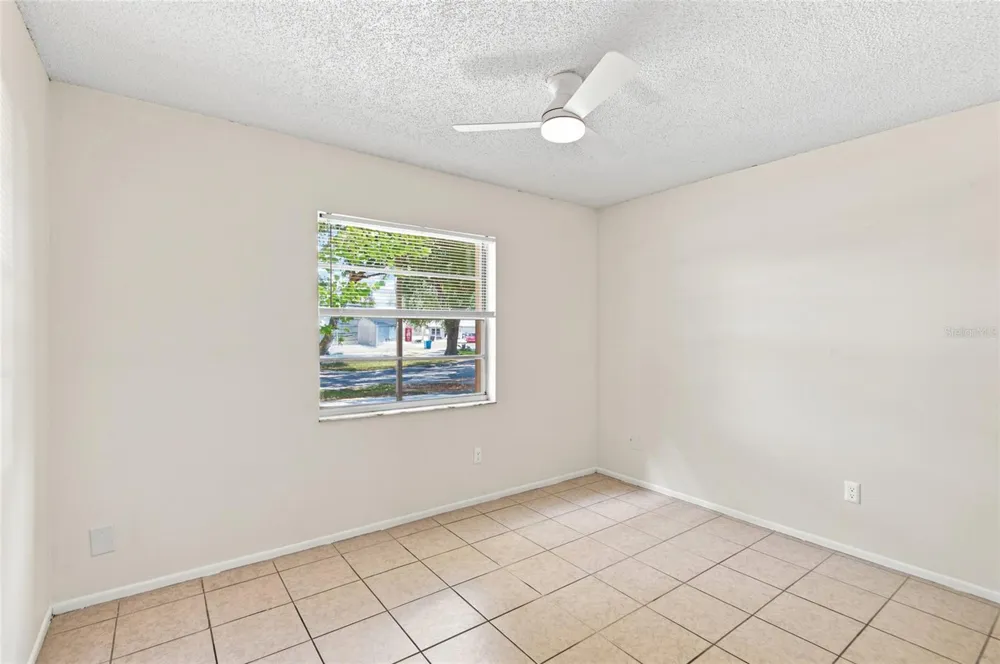 5967 FISH COURT Orlando, FL 32807