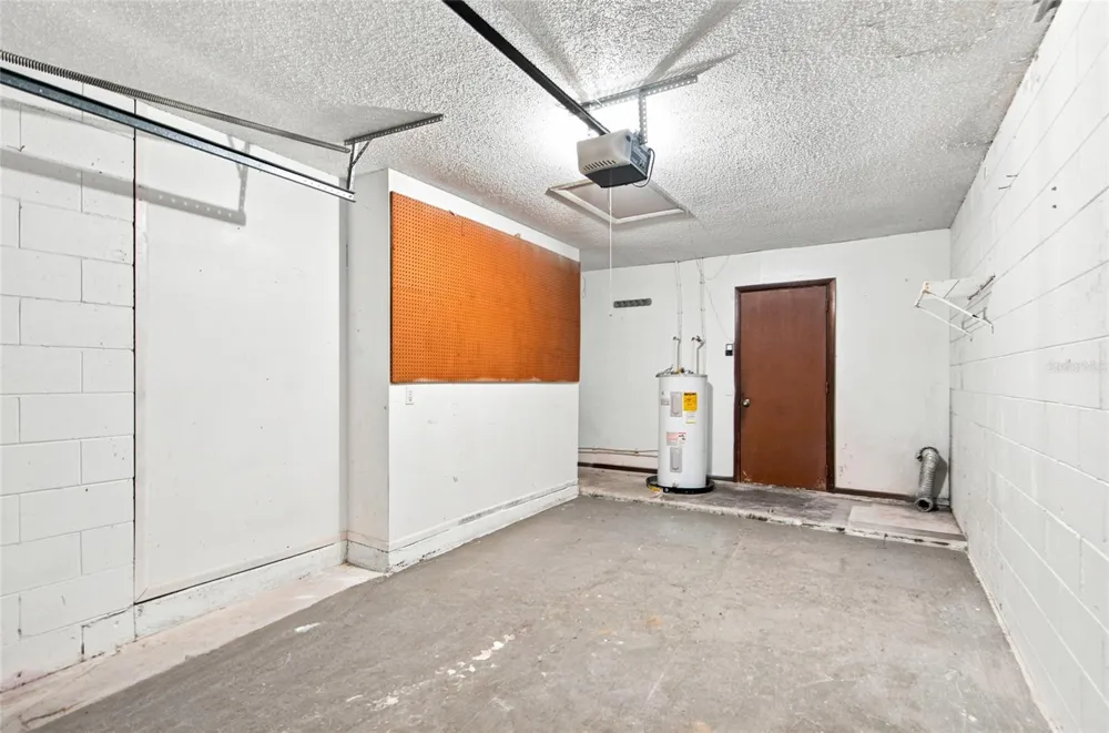 5967 FISH COURT Orlando, FL 32807