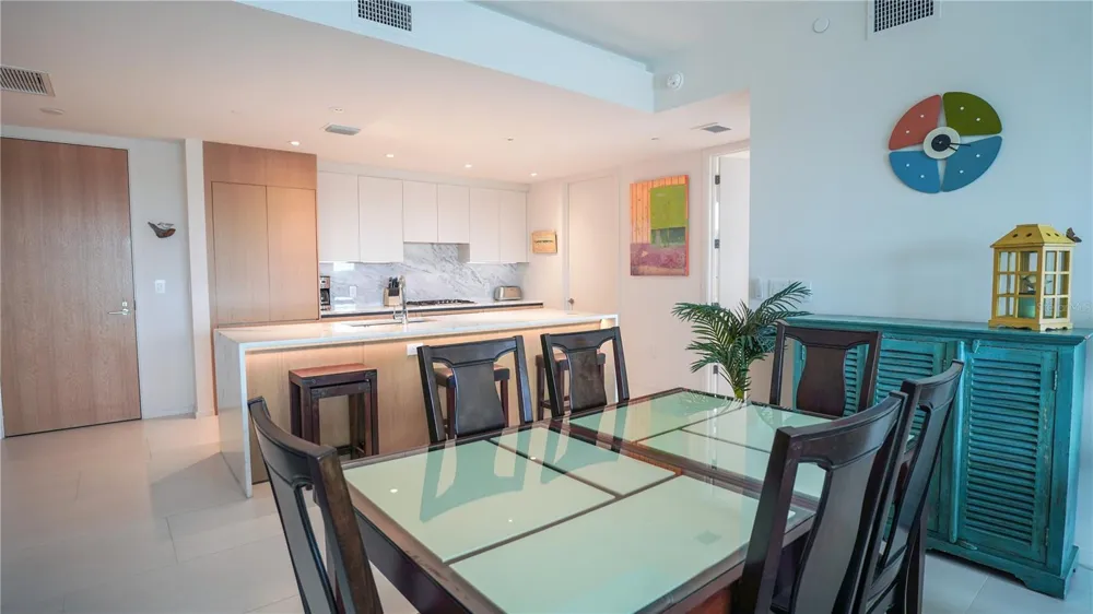 1020 SUNSET POINT ROAD #512 Clearwater, FL 33755