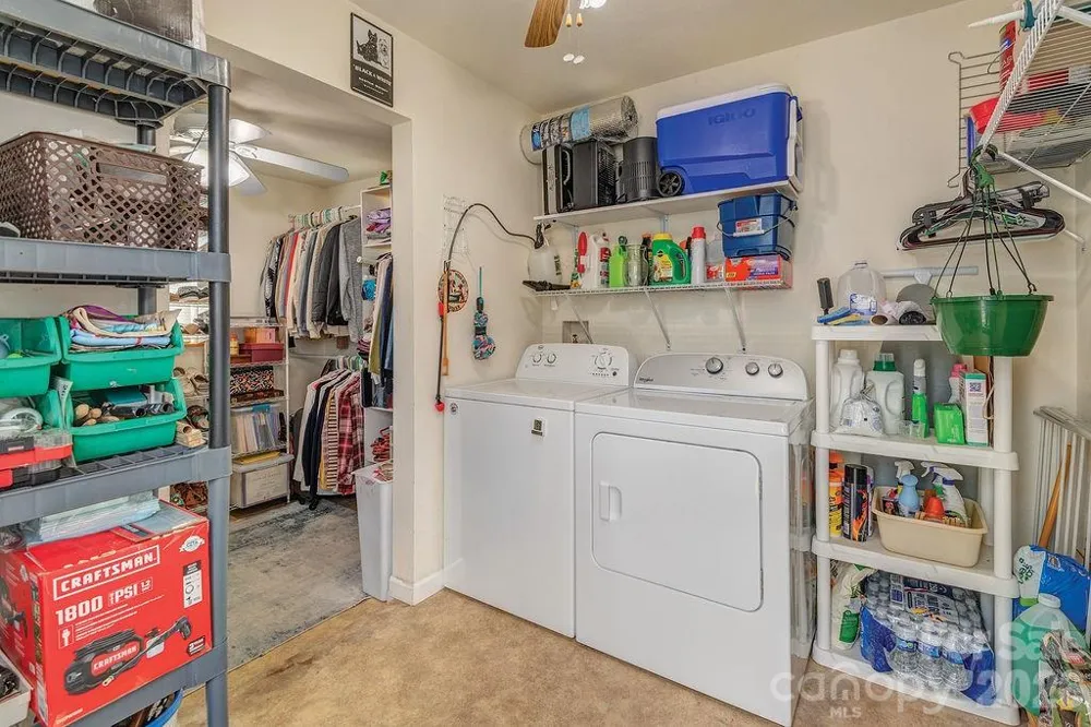 20 Strollers Lane Waynesville, NC 28785