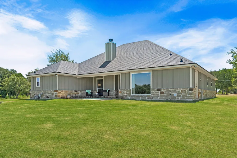 638 County Road 337 Rosebud, TX 76570