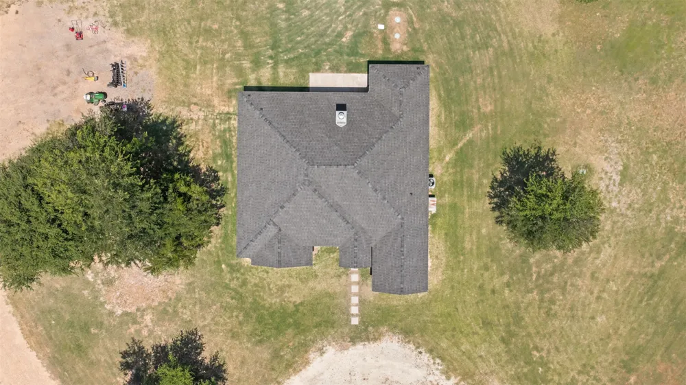638 County Road 337 Rosebud, TX 76570