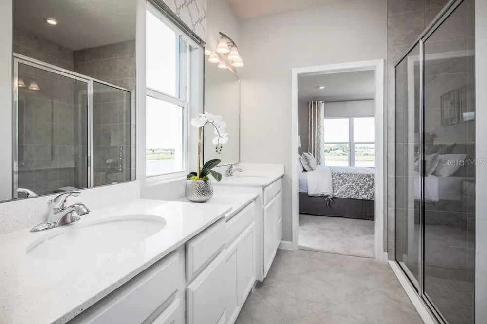 1079 OCEAN LODGE ROAD Lady Lake, FL 32159