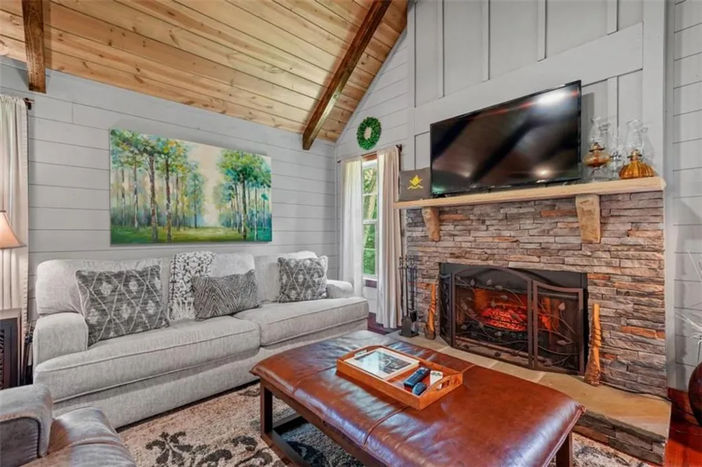 88 Old Vineyard Way Cleveland, GA 30528