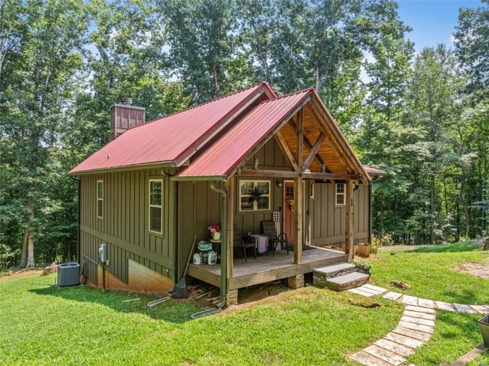 88 Old Vineyard Way Cleveland, GA 30528