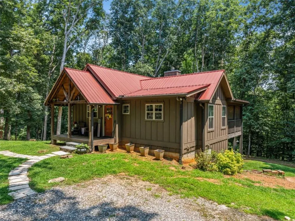 88 Old Vineyard Way Cleveland, GA 30528