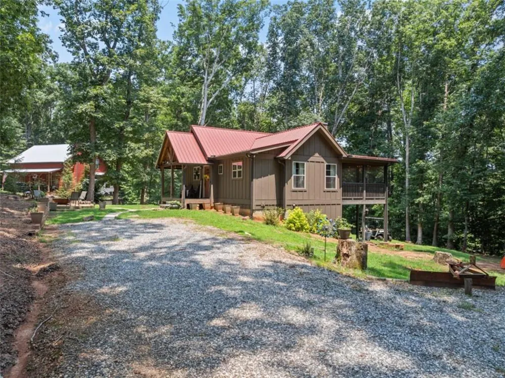 88 Old Vineyard Way Cleveland, GA 30528