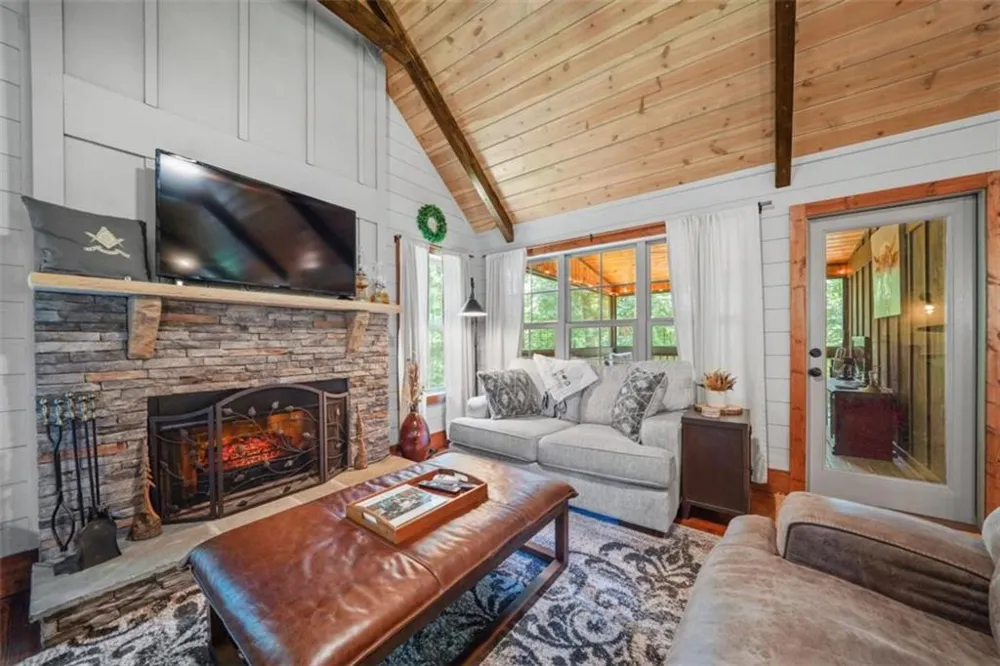 88 Old Vineyard Way Cleveland, GA 30528