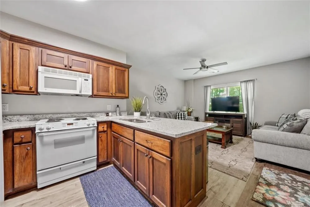 88 Old Vineyard Way Cleveland, GA 30528