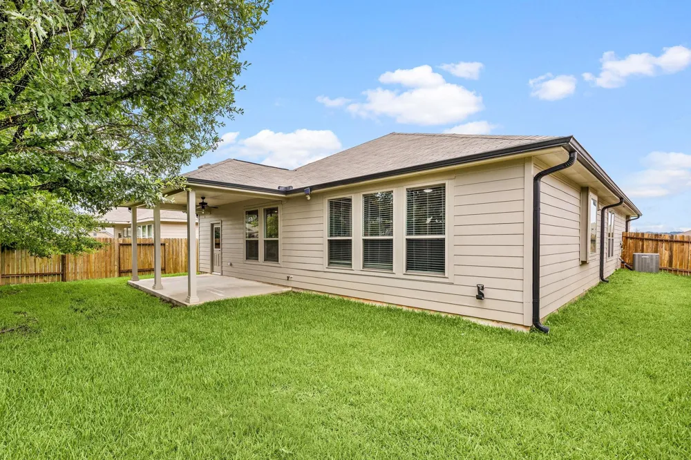 11323 Cora Lane Willis, TX 77318