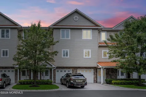 553 S Atlantic Avenue #2