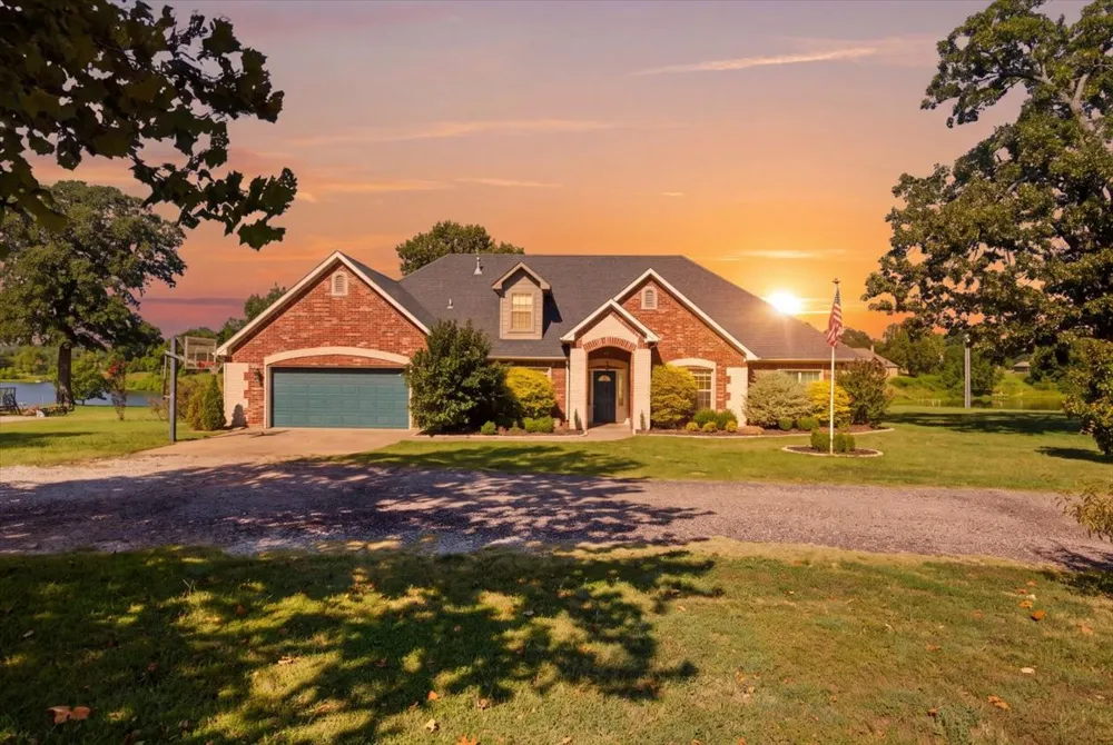 429 Winter Rose Ada, OK 74820