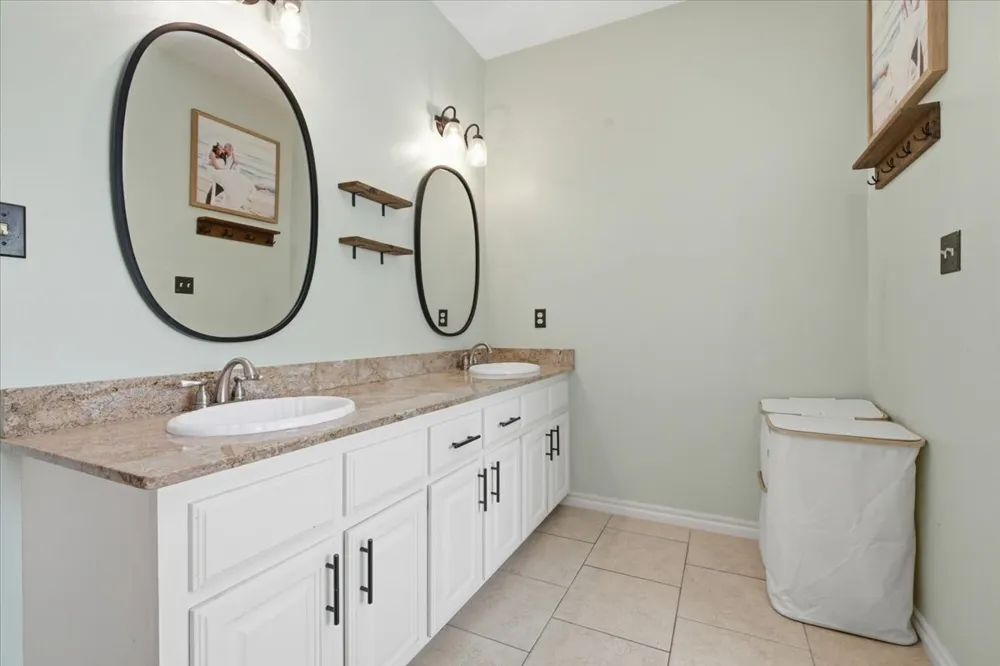 429 Winter Rose Ada, OK 74820