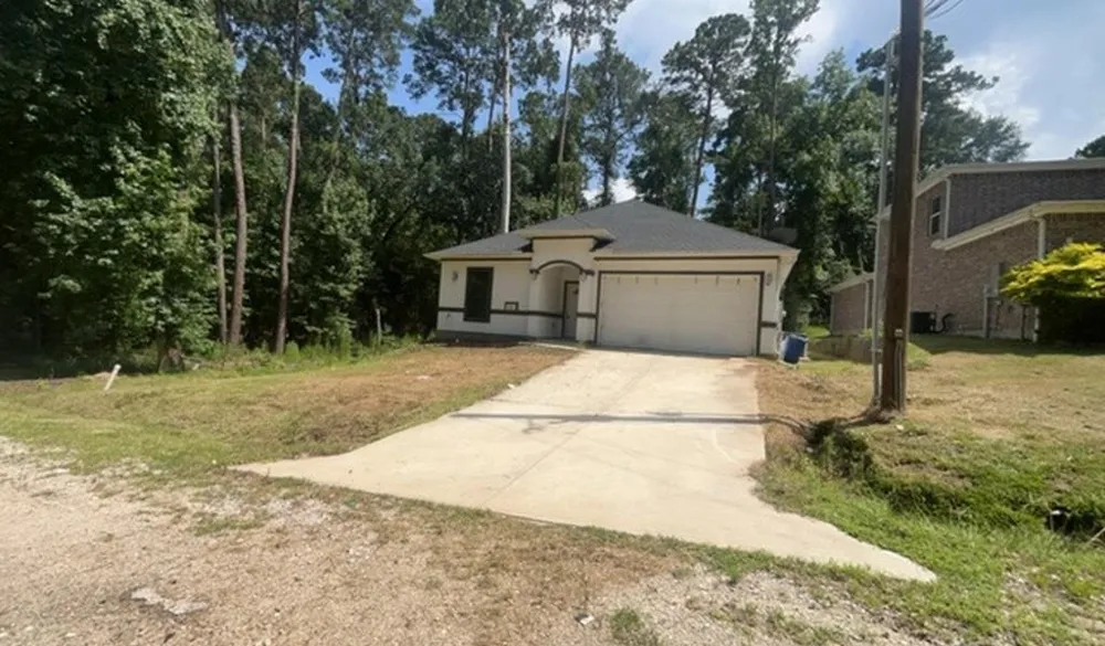 22 Twisting Creek Trinity, TX 75862