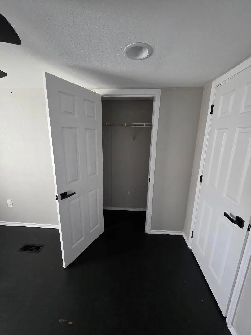 310 Paddock Road #4 Willis, TX 77378