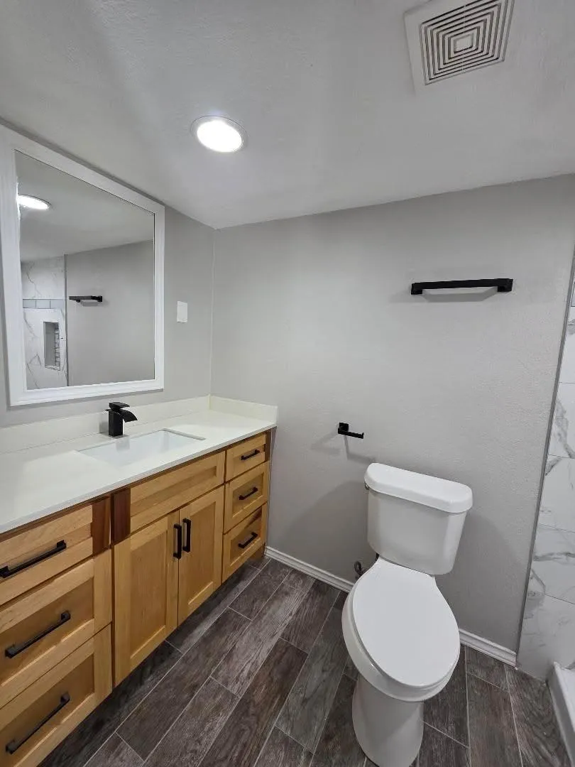 310 Paddock Road #4 Willis, TX 77378