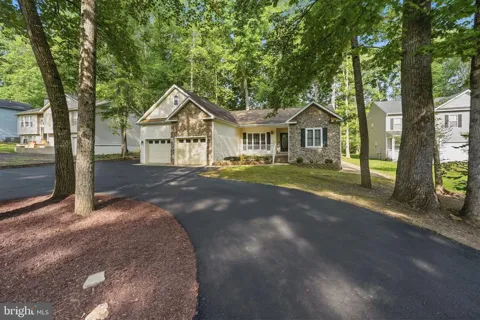 109 BUTLER CIRCLE