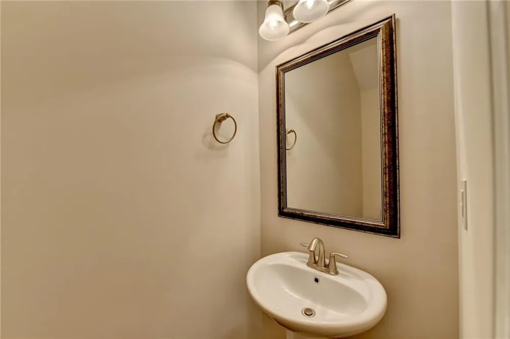 2152 Greencrest Circle Alpharetta, GA 30004